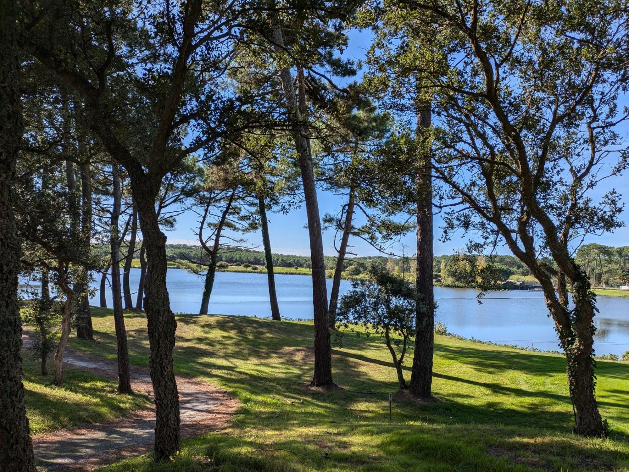 Résidence Mes Amours d'Enfants - Les Villas du Lac Soustons Exterior foto