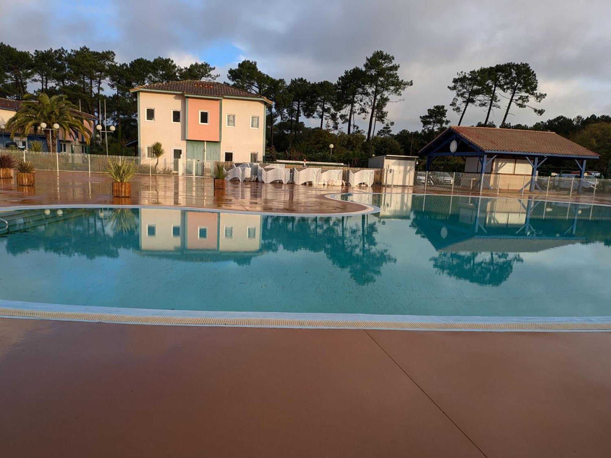 Résidence Mes Amours d'Enfants - Les Villas du Lac Soustons Habitación foto
